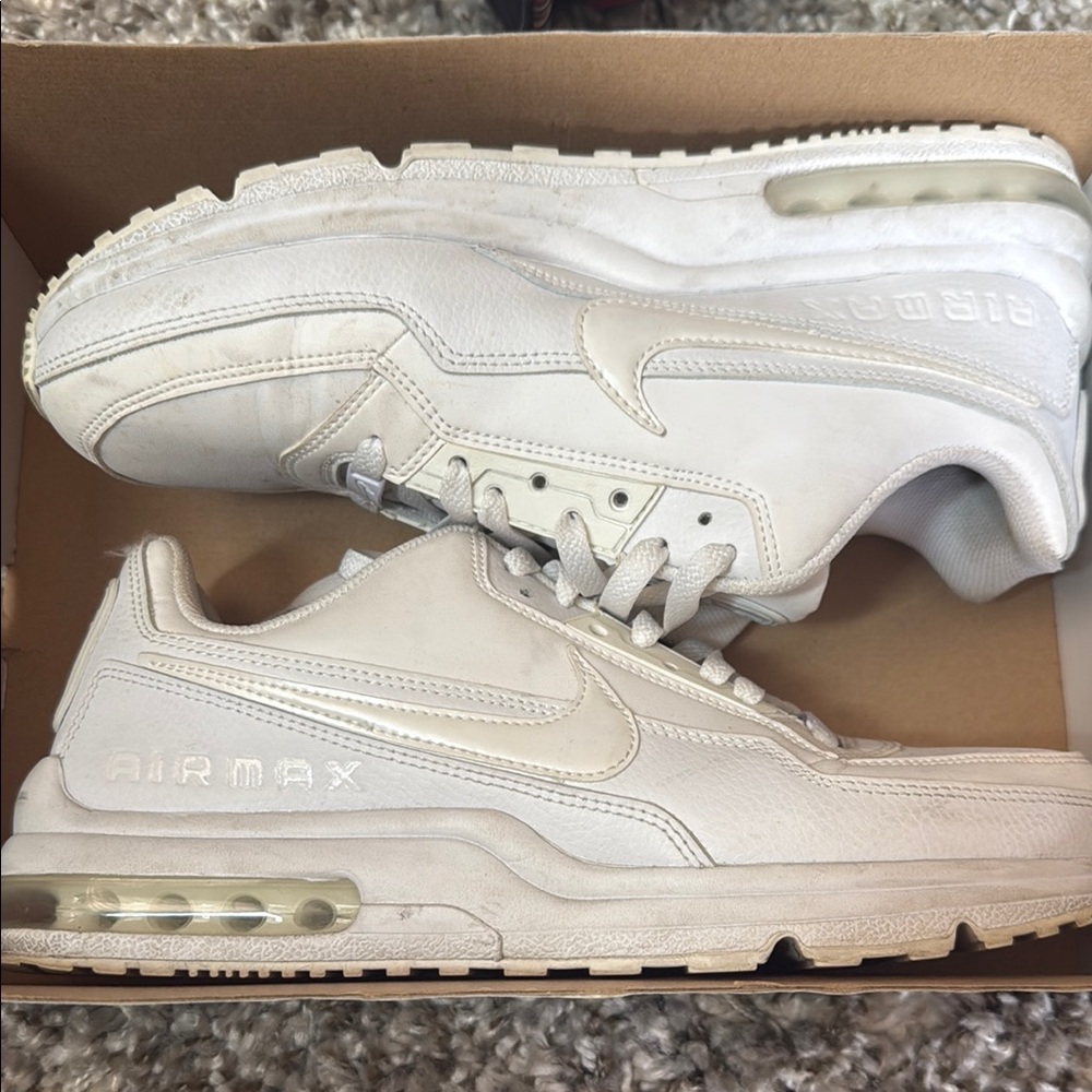 Nike Air Max white Sneakers size 10.5
